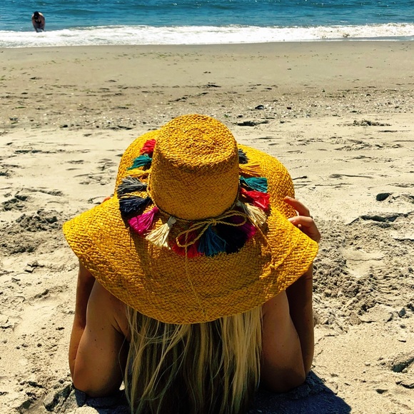 Meet your Posher, Candace - Picture 1 of 1